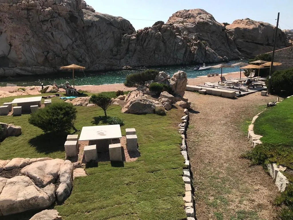 Appartement Residence Cala Francese - Case Sul Mare La Maddalena  Italië