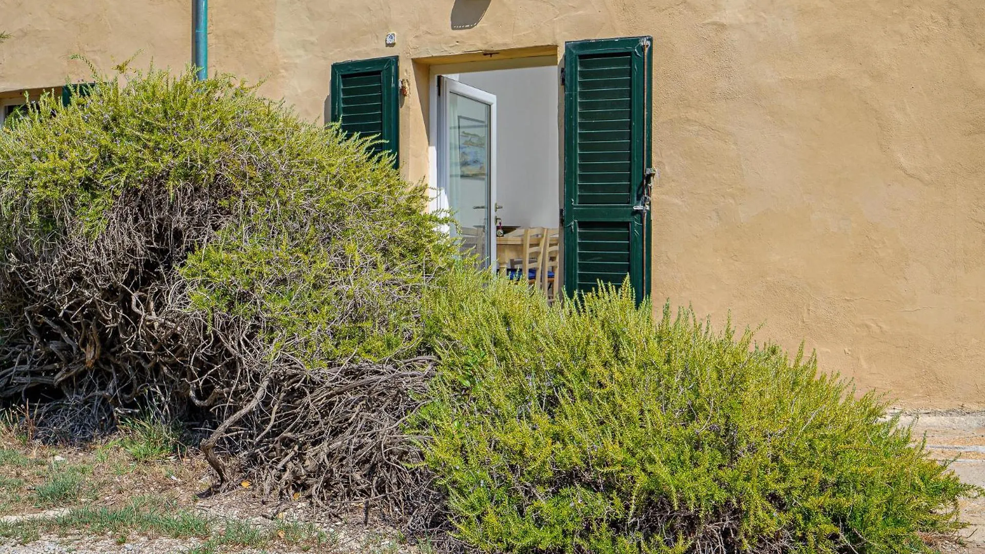 Residence Cala Francese - Case Sul Mare La Maddalena  0*, La Maddalena (Sassari) Italy